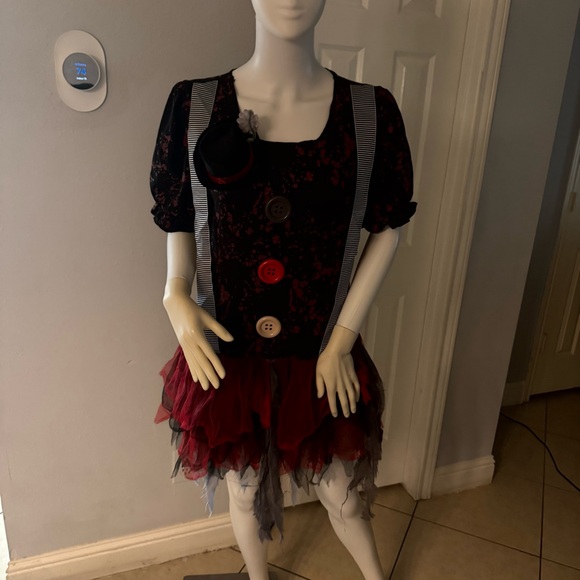 Women’s Killer Clown Costume 
Size L/XL 14-16
In great condition - Picture 4 of 11